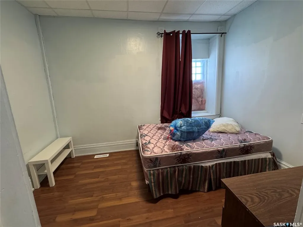 722 / 724 Desmond Street Grenfell SK S0G 2B0