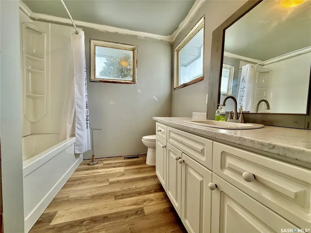 15 Willow Place Lanigan SK S0K 2M0
