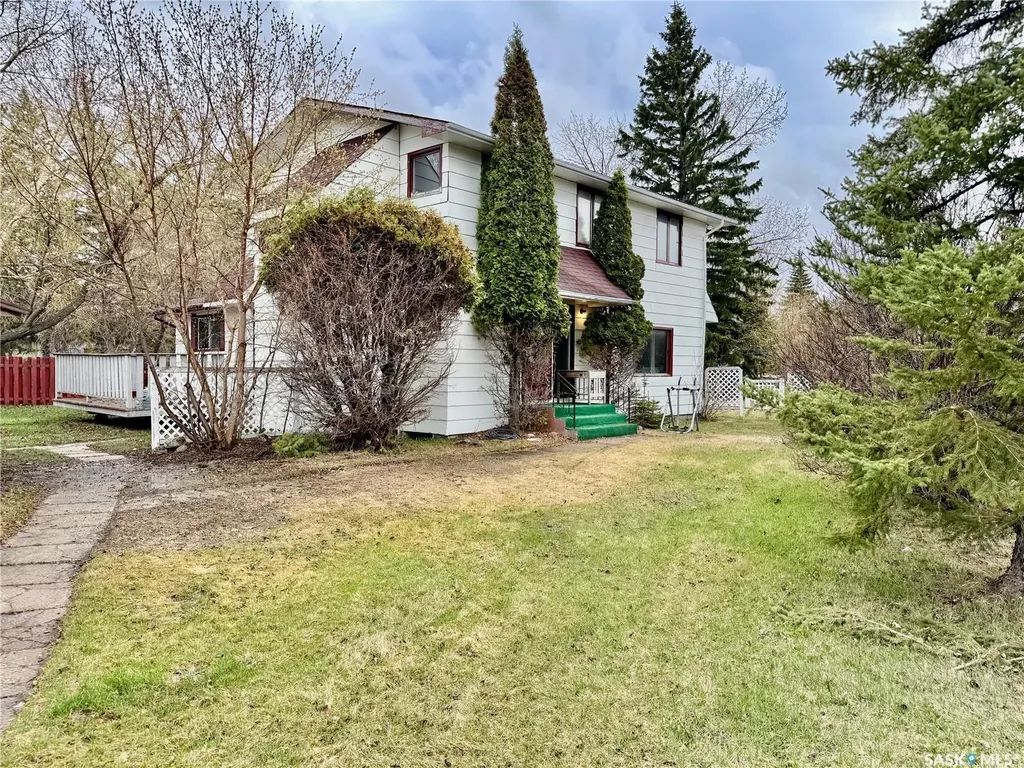 15 Willow Place Lanigan SK S0K 2M0