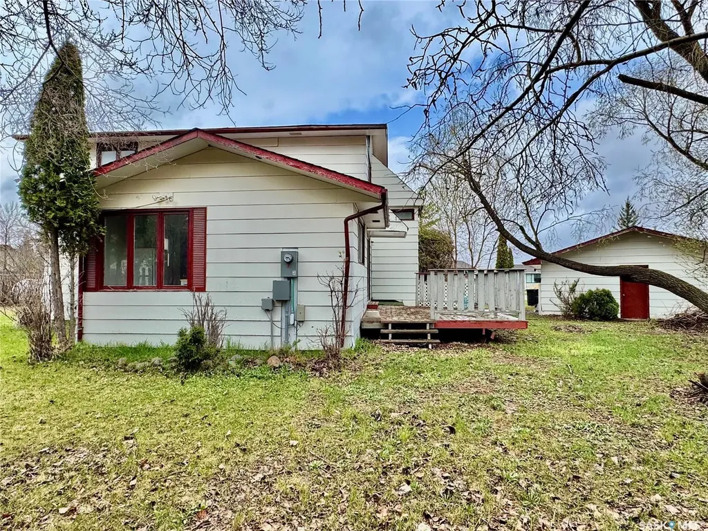 15 Willow Place Lanigan SK S0K 2M0