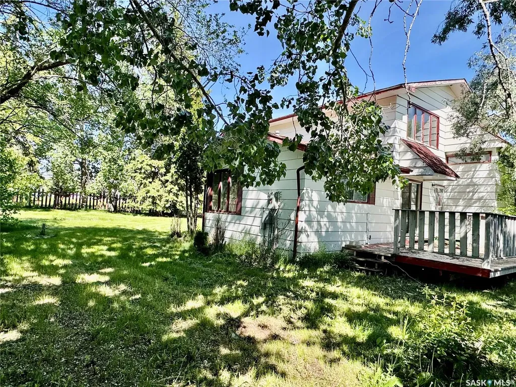 15 Willow Place Lanigan SK S0K 2M0
