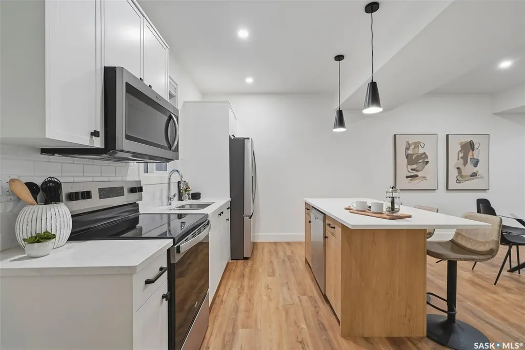 3220 11th Street W Saskatoon SK S7M 5M4
