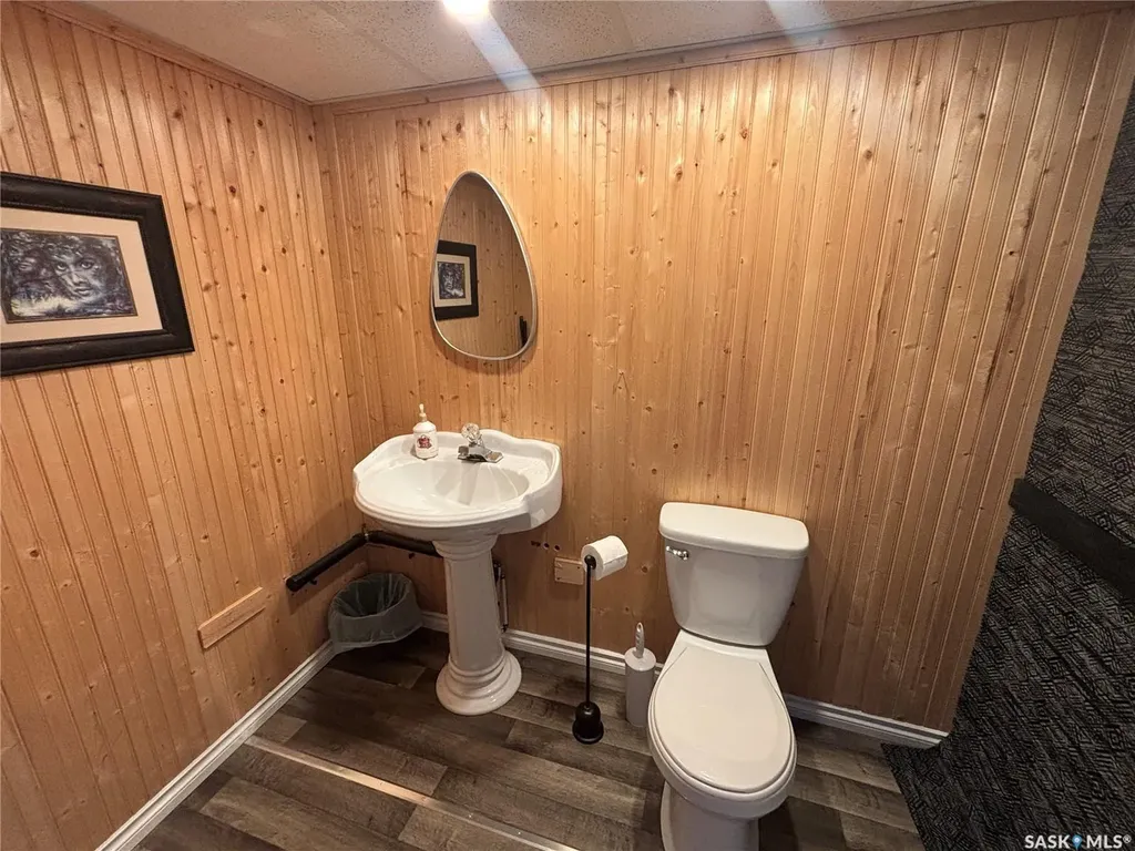 104 2nd Avenue W Biggar SK S0K 0M0