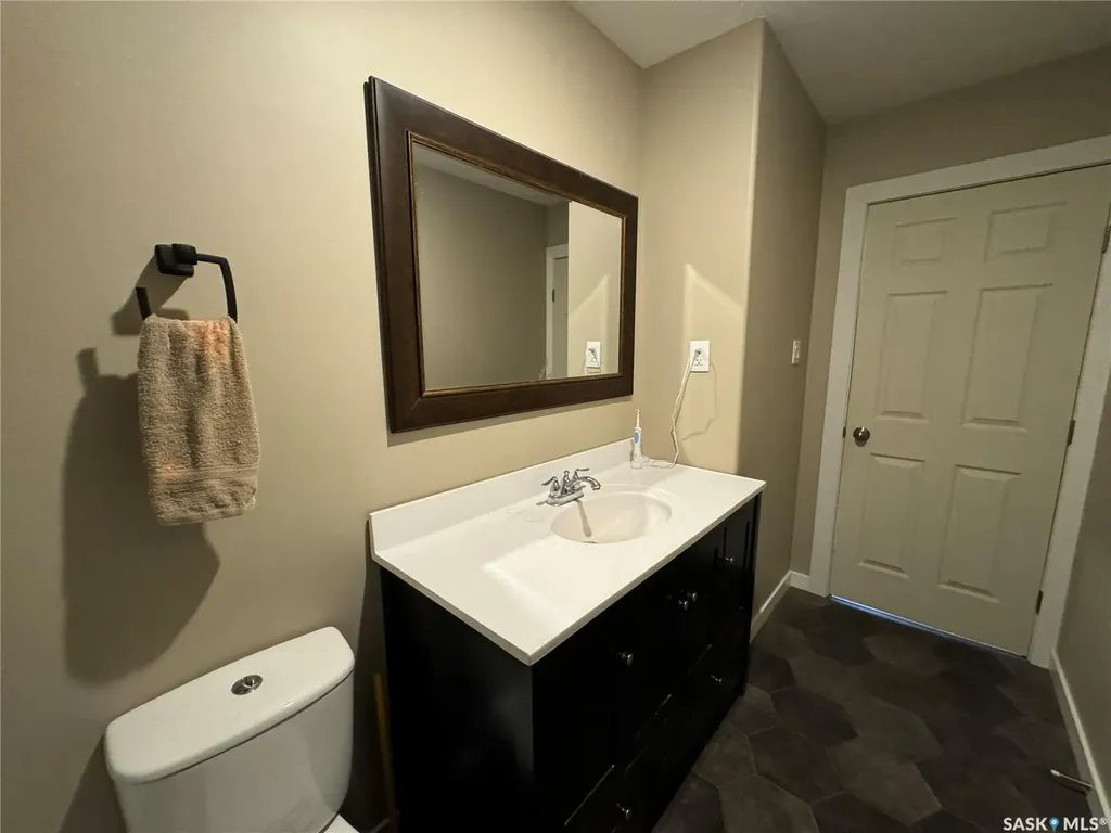 104 2nd Avenue W Biggar SK S0K 0M0