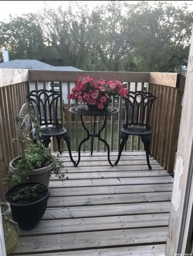 104 2nd Avenue W Biggar SK S0K 0M0