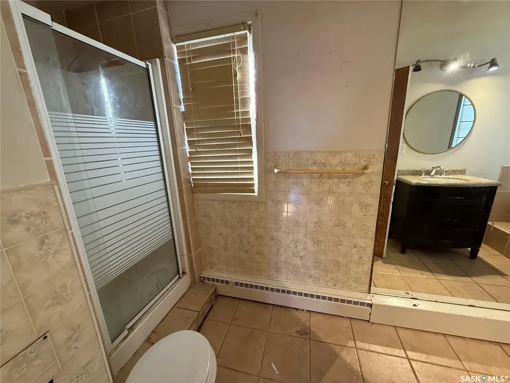 304 3rd Avenue SW Eston SK S0L 1A0