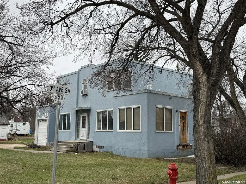 304 3rd Avenue SW Eston SK S0L 1A0