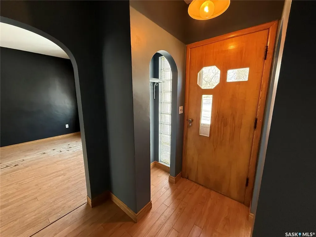 304 3rd Avenue SW Eston SK S0L 1A0