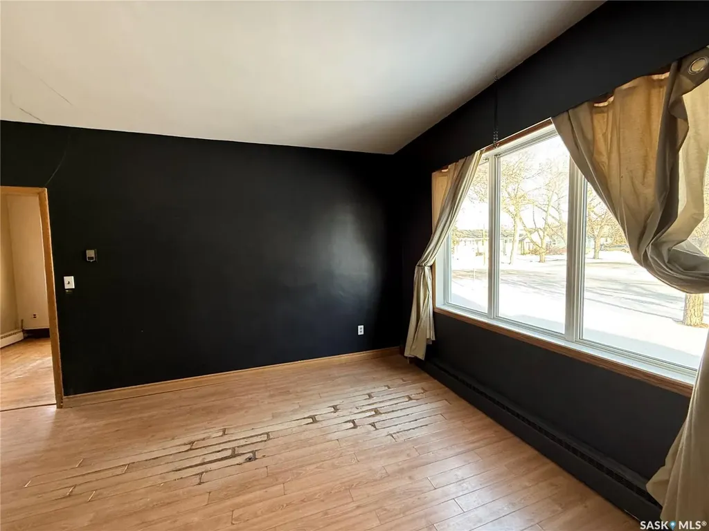 304 3rd Avenue SW Eston SK S0L 1A0