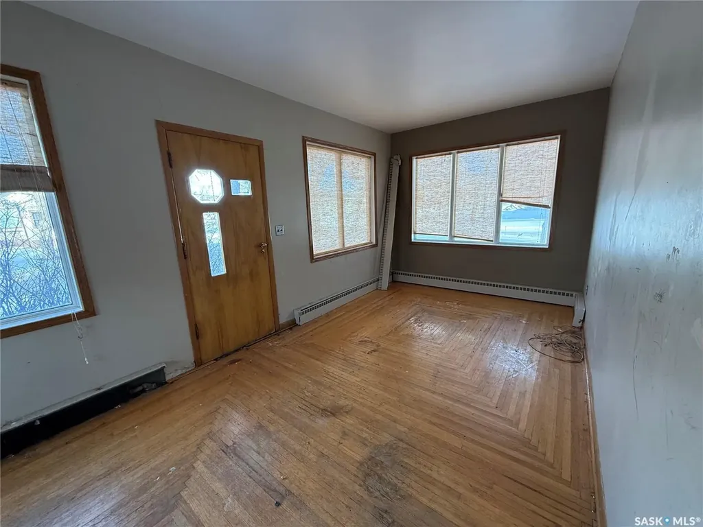 304 3rd Avenue SW Eston SK S0L 1A0