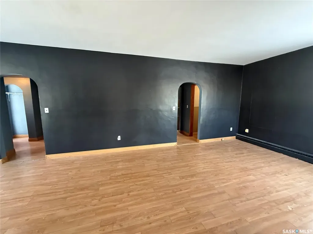 304 3rd Avenue SW Eston SK S0L 1A0