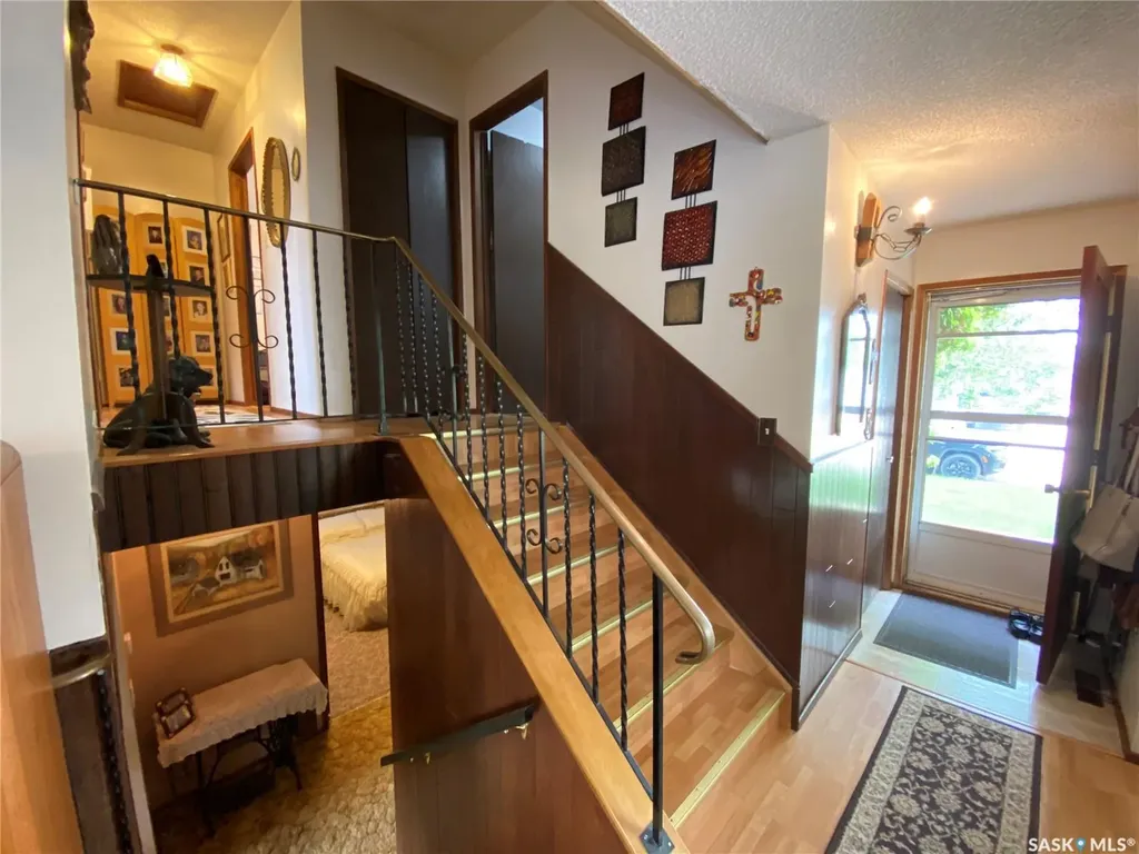 620 4th Street Eston SK S0L 1A0