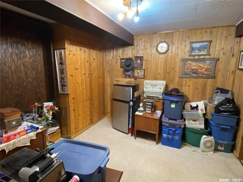 620 4th Street Eston SK S0L 1A0