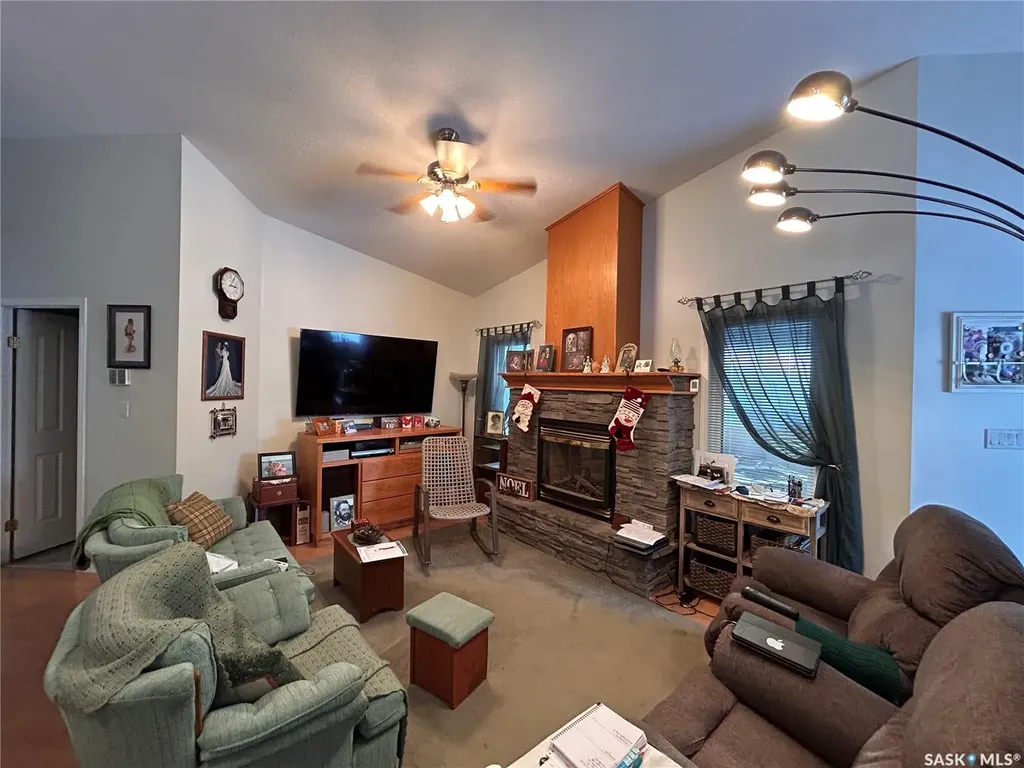 3 Falcon Place Candle Lake SK S0J 3E0