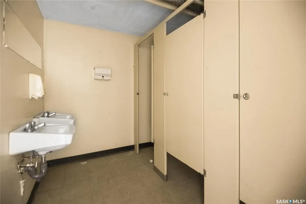36 13th Street W Prince Albert SK S6V 3E8