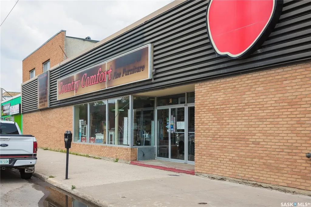 36 13th Street W Prince Albert SK S6V 3E8