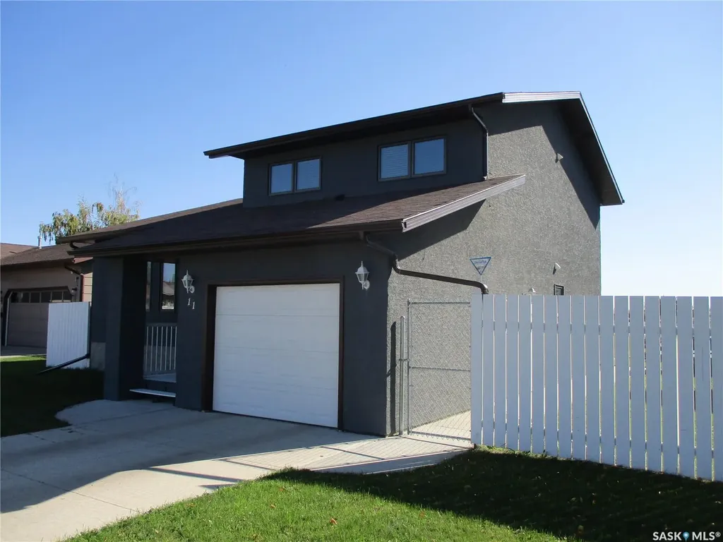 11 Combe Avenue Melville SK S0A 2P0