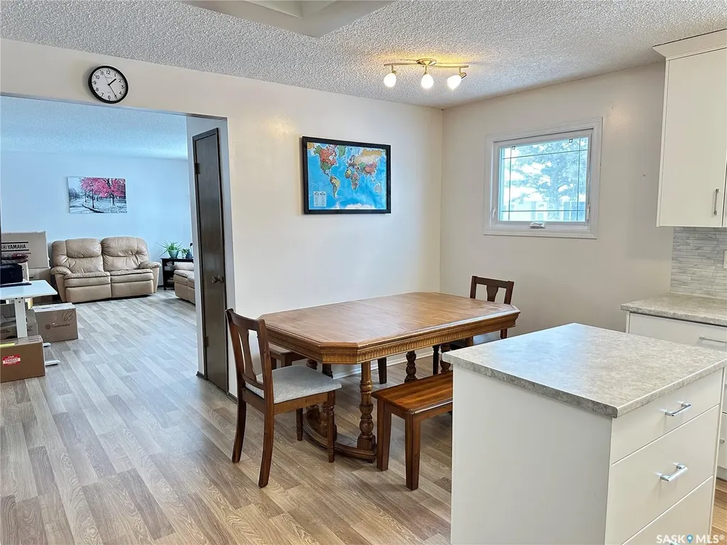 44 Campbell Place Clavet SK S0K 0Y0