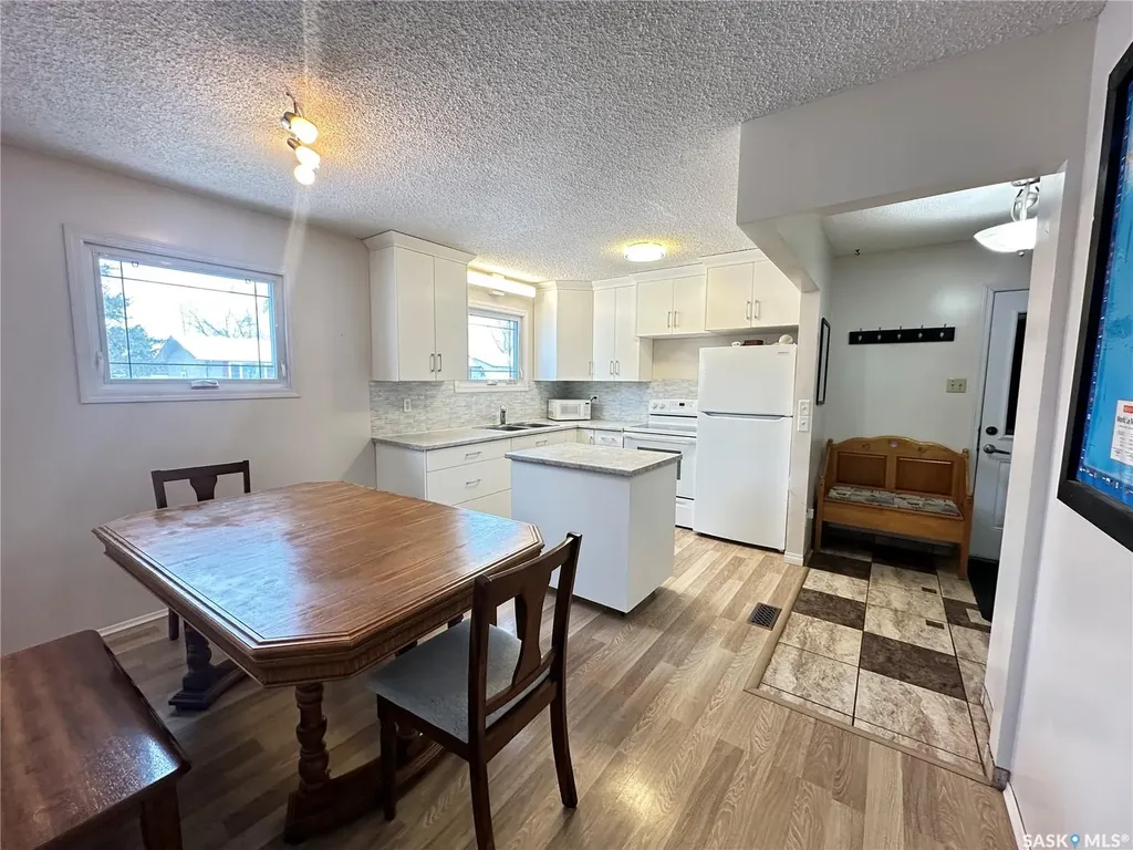 44 Campbell Place Clavet SK S0K 0Y0