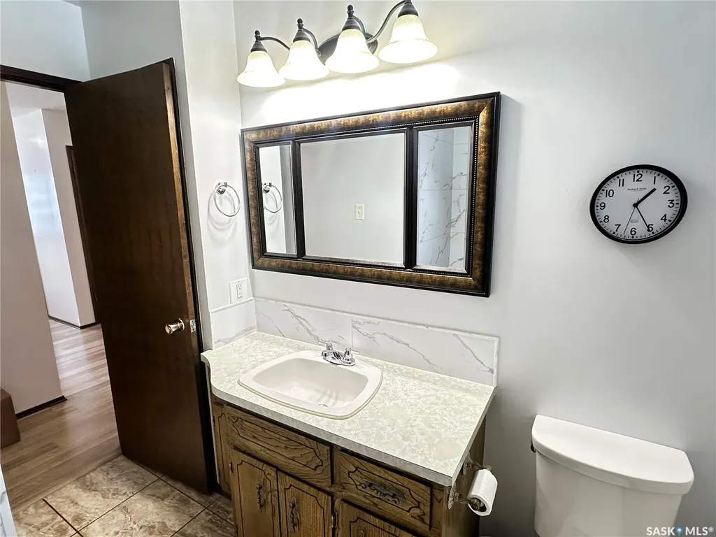 44 Campbell Place Clavet SK S0K 0Y0