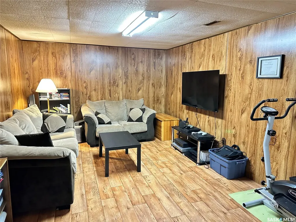 44 Campbell Place Clavet SK S0K 0Y0