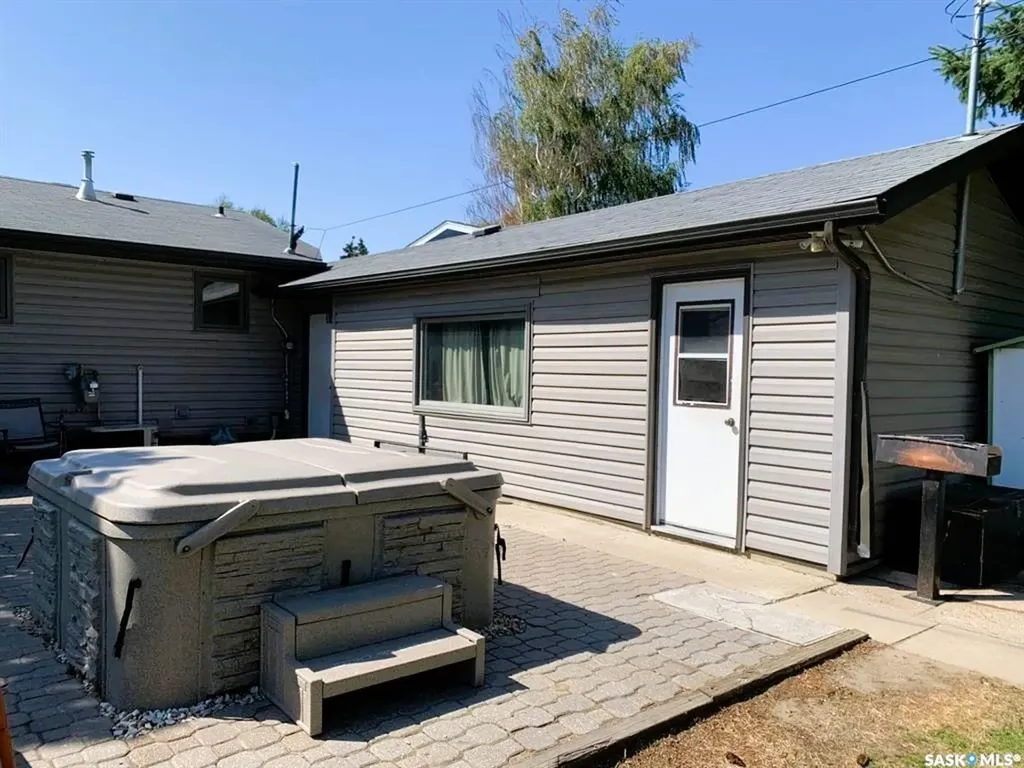 44 Campbell Place Clavet SK S0K 0Y0