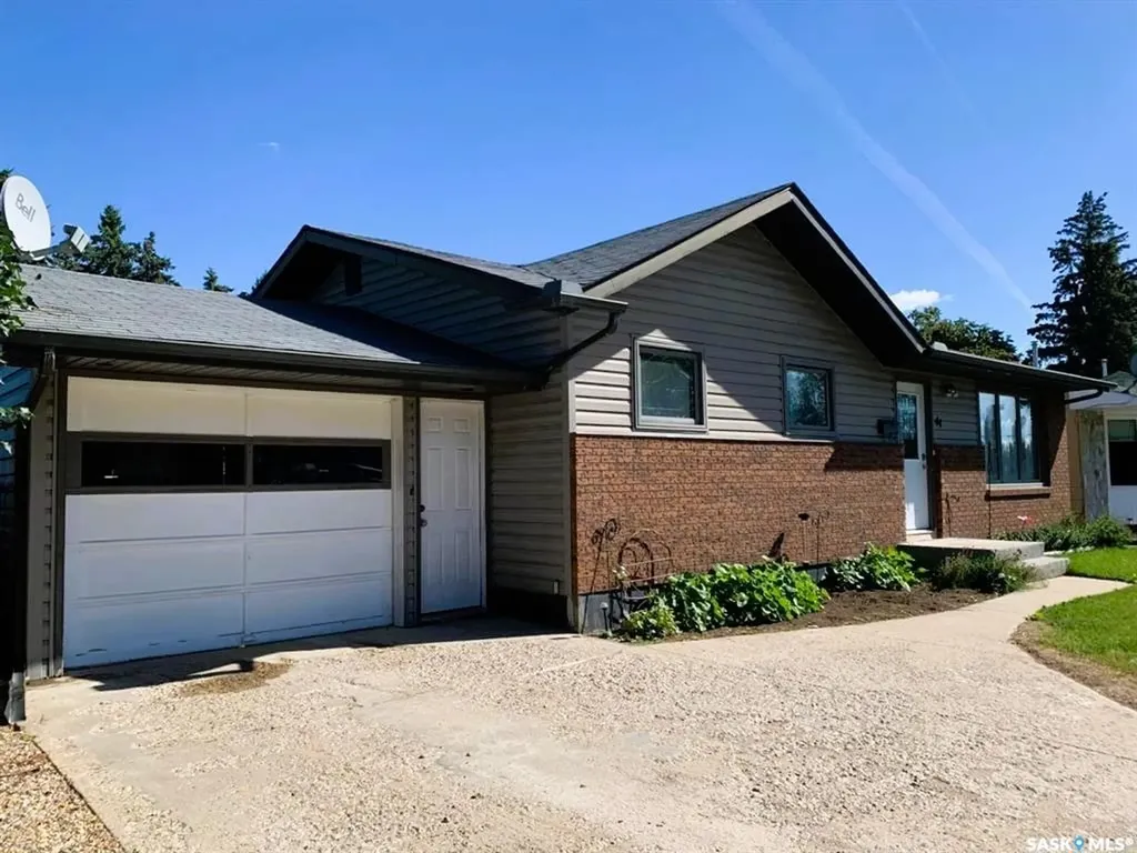44 Campbell Place Clavet SK S0K 0Y0