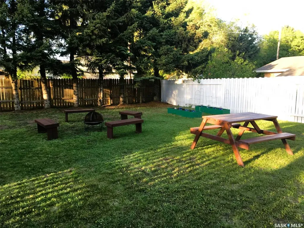 44 Campbell Place Clavet SK S0K 0Y0