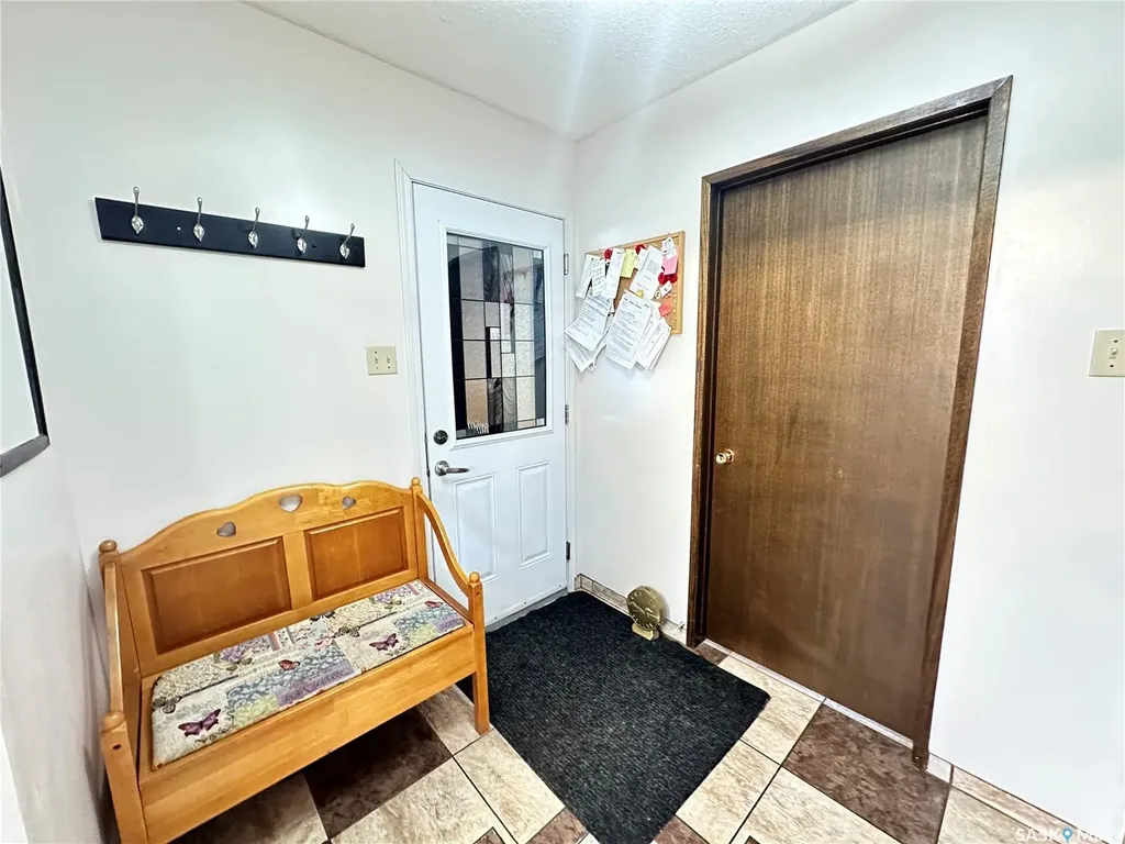 44 Campbell Place Clavet SK S0K 0Y0