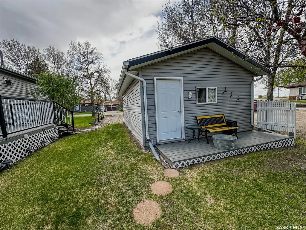 107 May Street Neudorf SK S0A 2T0