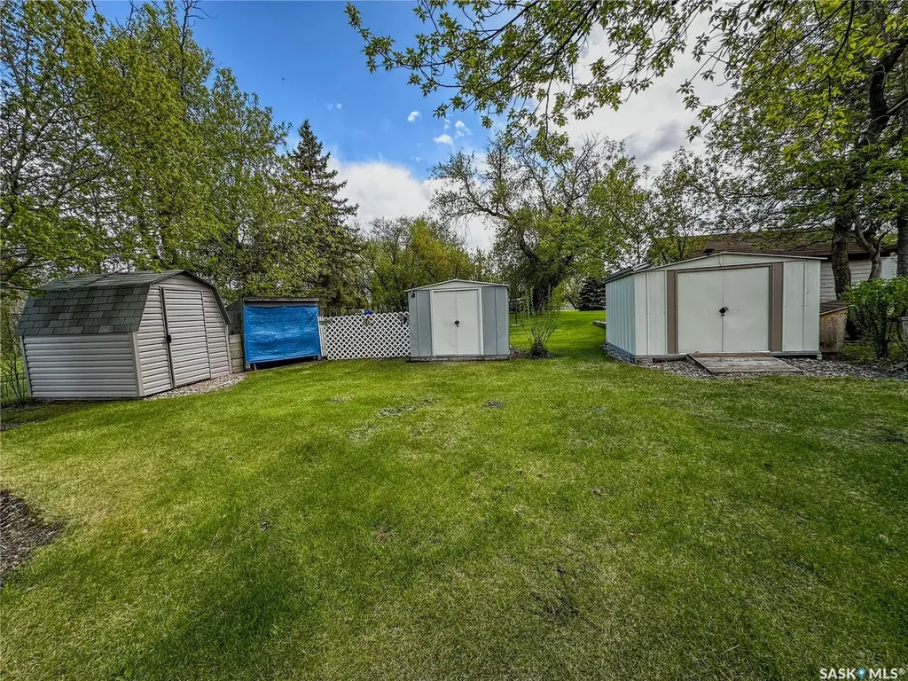 107 May Street Neudorf SK S0A 2T0