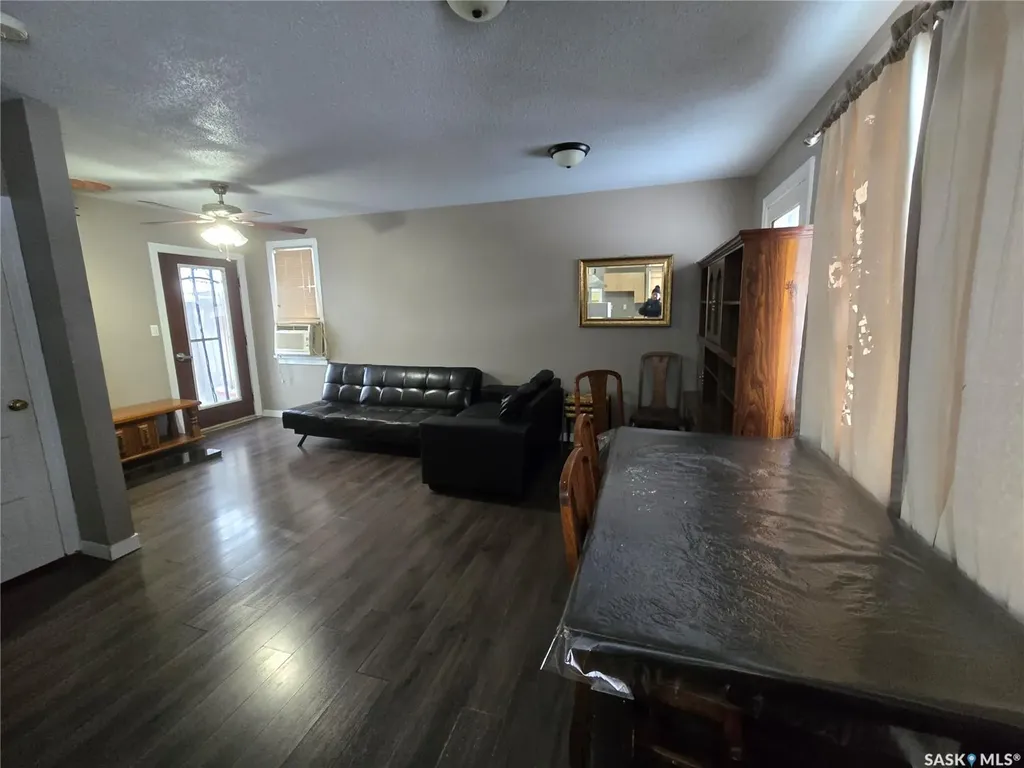 719 Main Street Kipling SK S0G 2S0