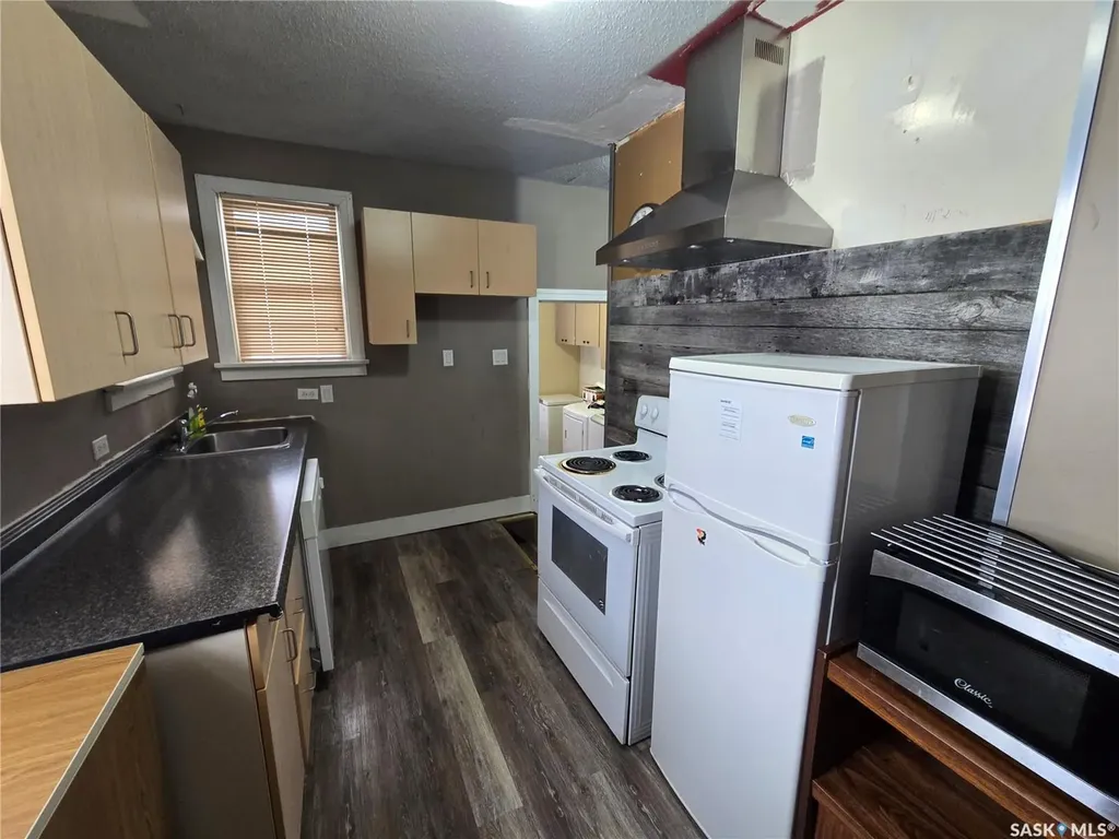 719 Main Street Kipling SK S0G 2S0