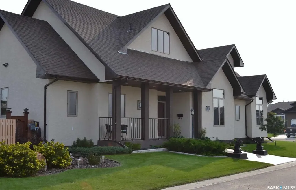 11 Robertson Road Lanigan SK S0K 2M0