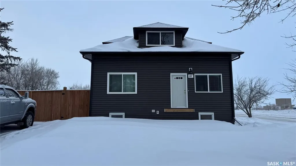 87 Collacott Street W Yorkton SK S3N 0A1