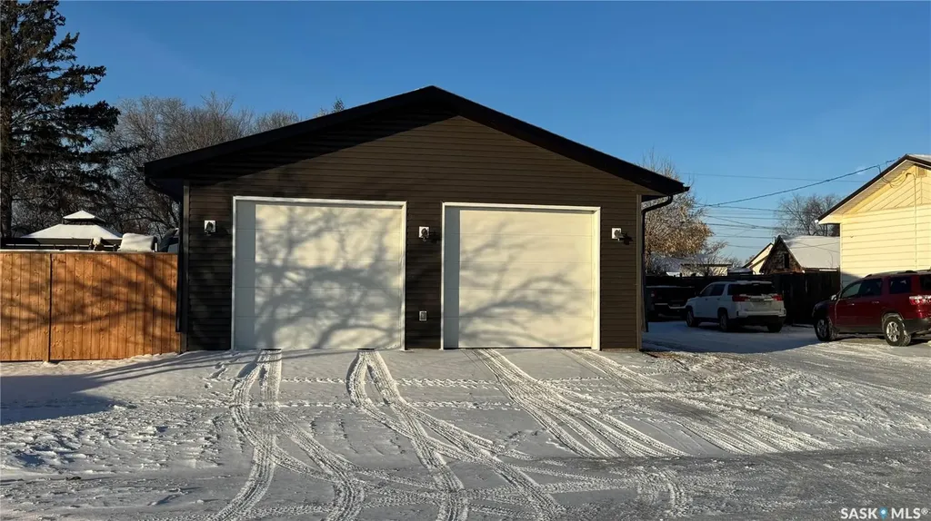 87 Collacott Street W Yorkton SK S3N 0A1