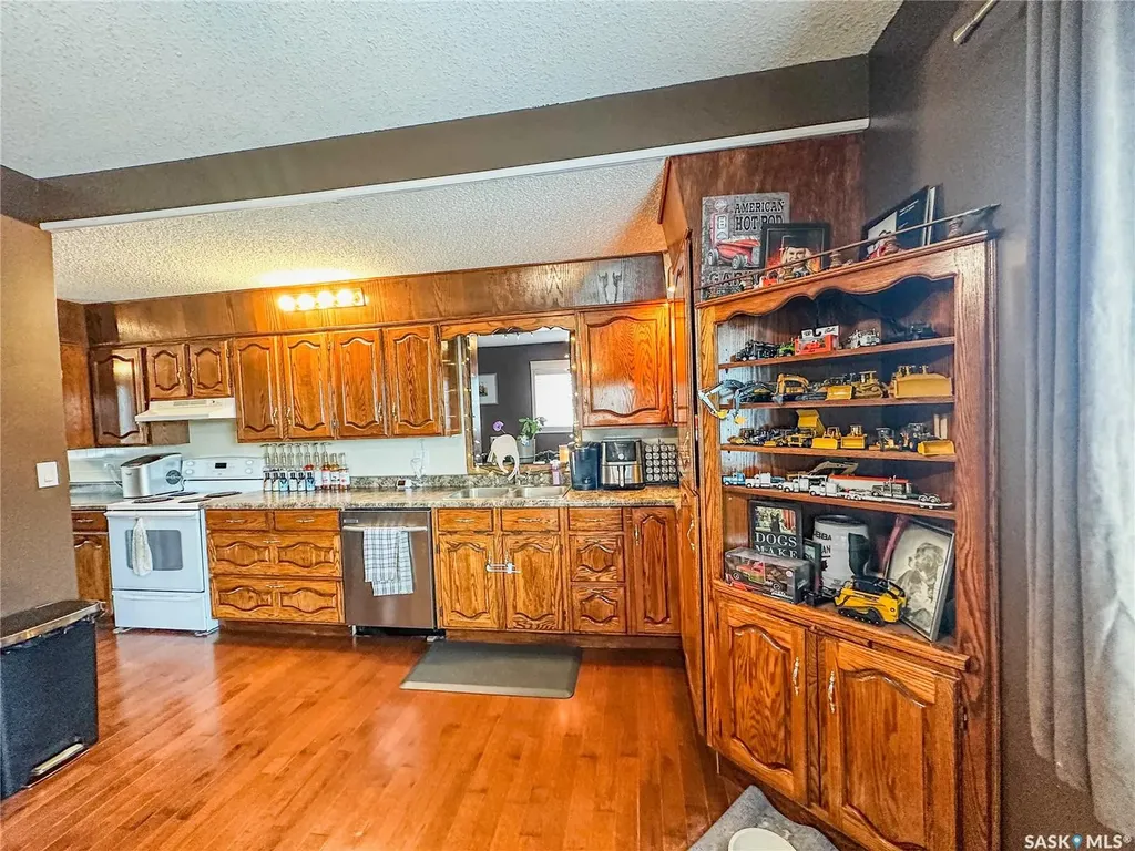 87 Collacott Street W Yorkton SK S3N 0A1