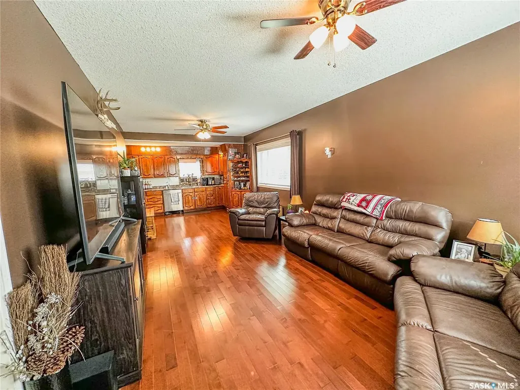 87 Collacott Street W Yorkton SK S3N 0A1
