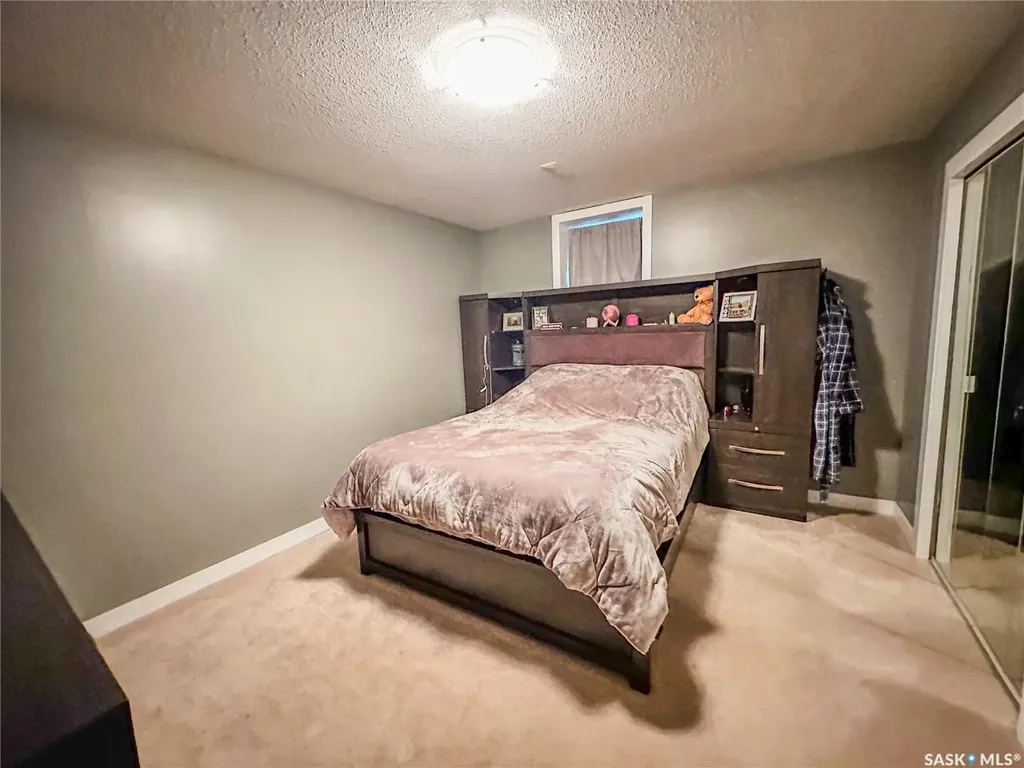 87 Collacott Street W Yorkton SK S3N 0A1