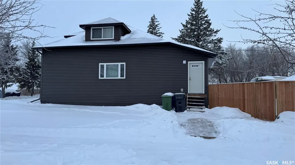 87 Collacott Street W Yorkton SK S3N 0A1
