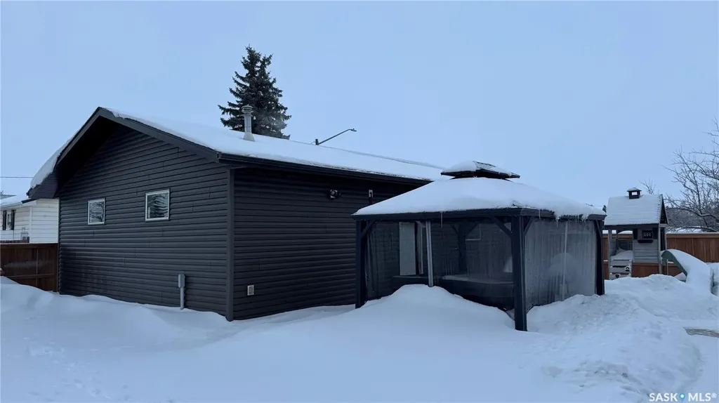 87 Collacott Street W Yorkton SK S3N 0A1