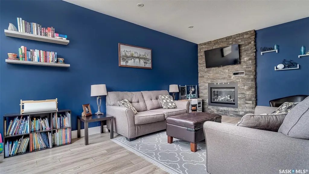 1024 Hochelaga Street W Moose Jaw SK S6H 2H9