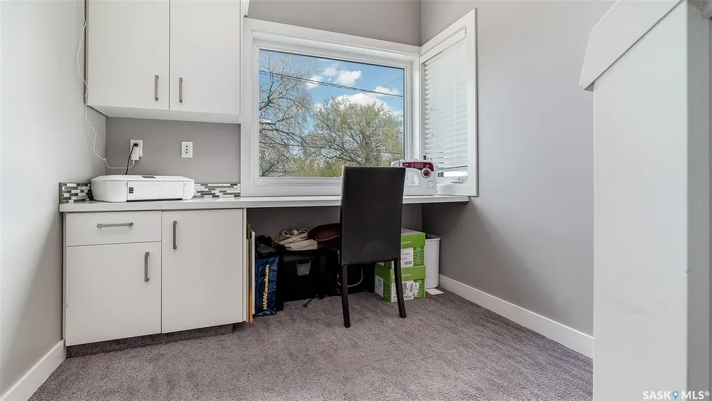 1024 Hochelaga Street W Moose Jaw SK S6H 2H9