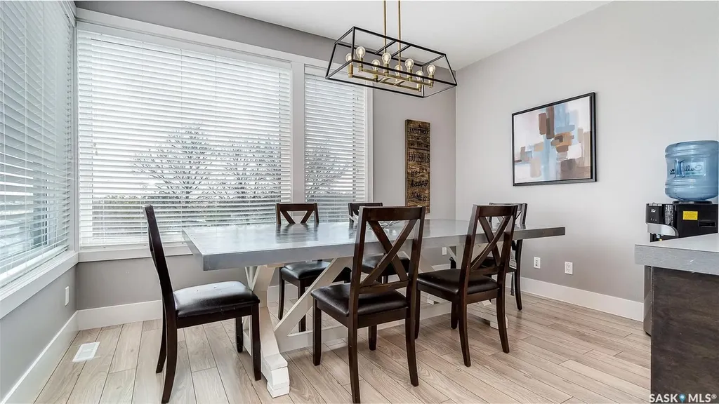 1024 Hochelaga Street W Moose Jaw SK S6H 2H9