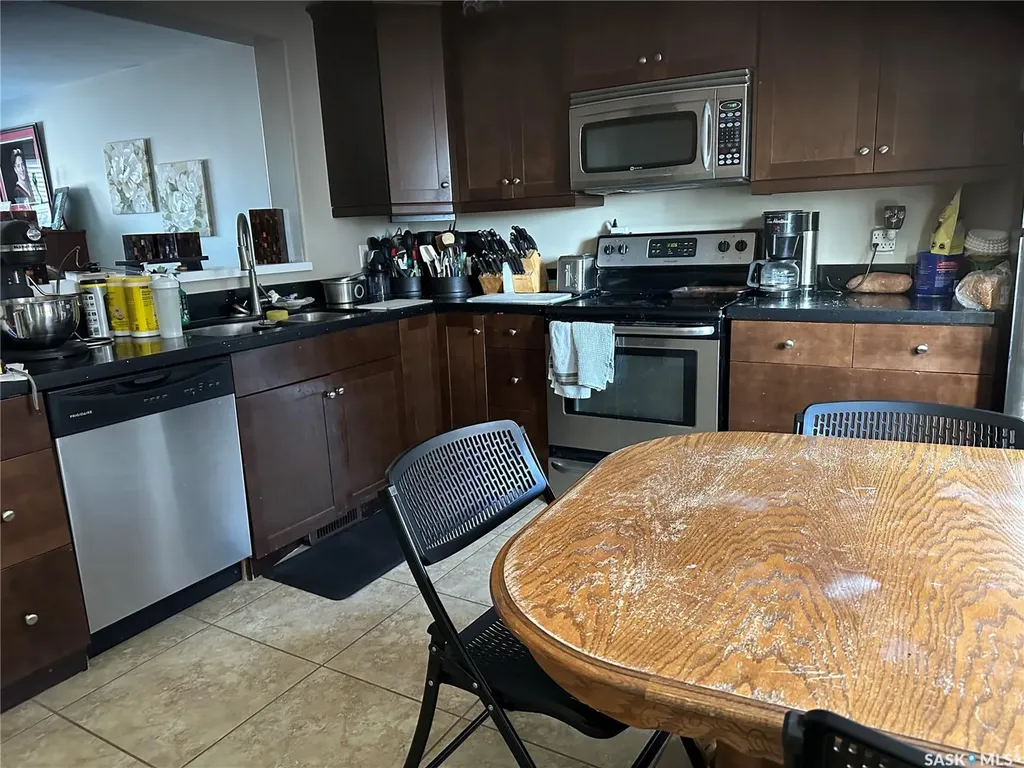 880 5th Street Weyburn SK S4H 1A4