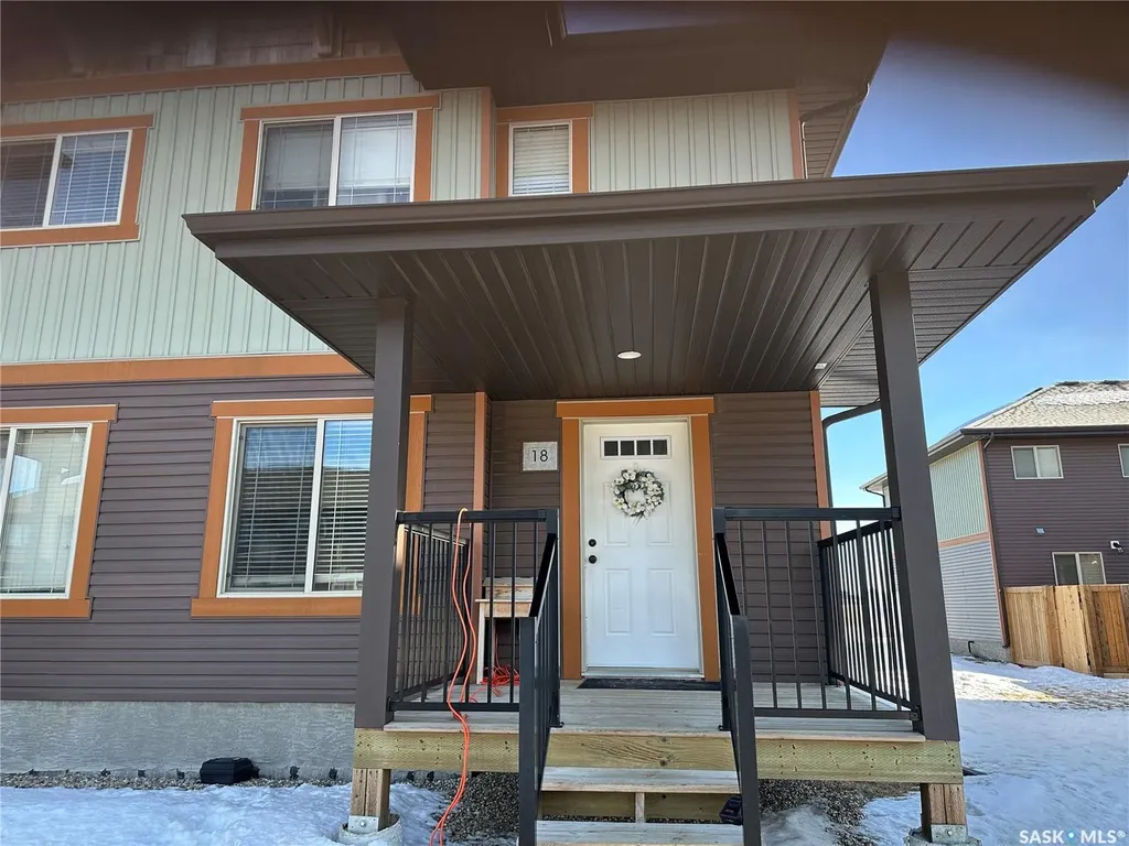 880 5th Street Weyburn SK S4H 1A4