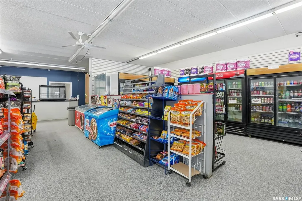 819 29th Street W Saskatoon SK S7L 0N2