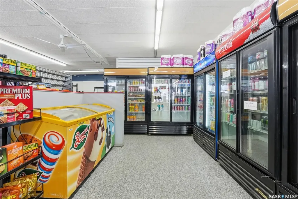 819 29th Street W Saskatoon SK S7L 0N2