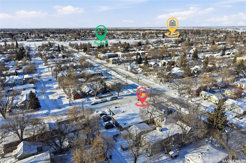 819 29th Street W Saskatoon SK S7L 0N2