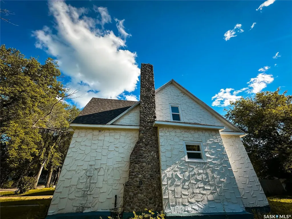 50 Assiniboia Avenue Yorkton SK S3N 1N6